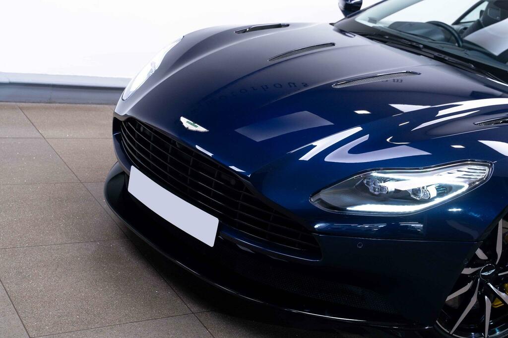 Aston Martin DB11 V12 Orange #38