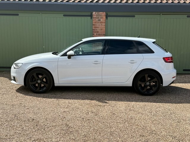 Audi A3 2020 1.0 Tfsi 30 Sport Sportback MD69BXE White #5