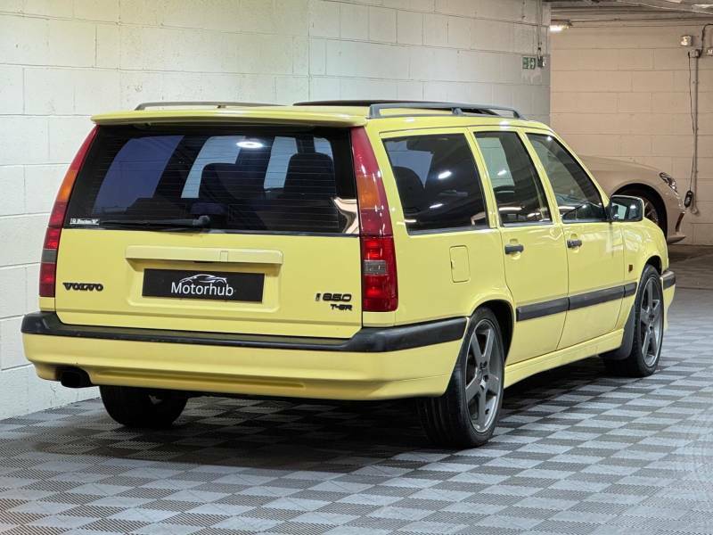 Volvo 850 2.3 T5-r Limited Edition Estate Yellow #4