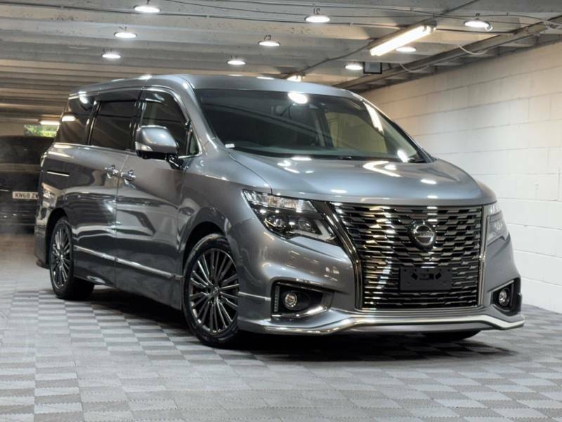 Nissan Elgrand 2.5 250 Highway Star Premium Euro 6 - 2021 70 Grey