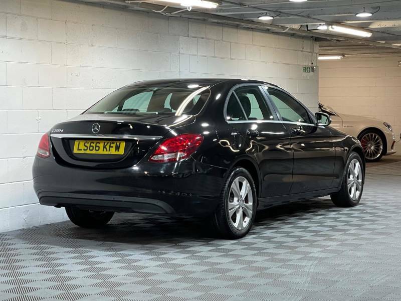 Mercedes-Benz C Class C200d Se Executive Edition - 2016 66 LS66KFW Black #4