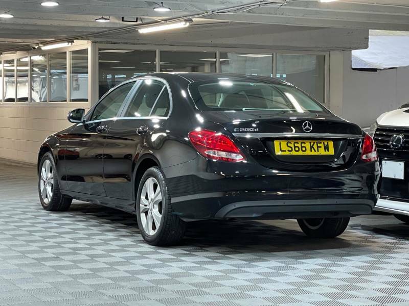 Mercedes-Benz C Class C200d Se Executive Edition - 2016 66 LS66KFW Black #3