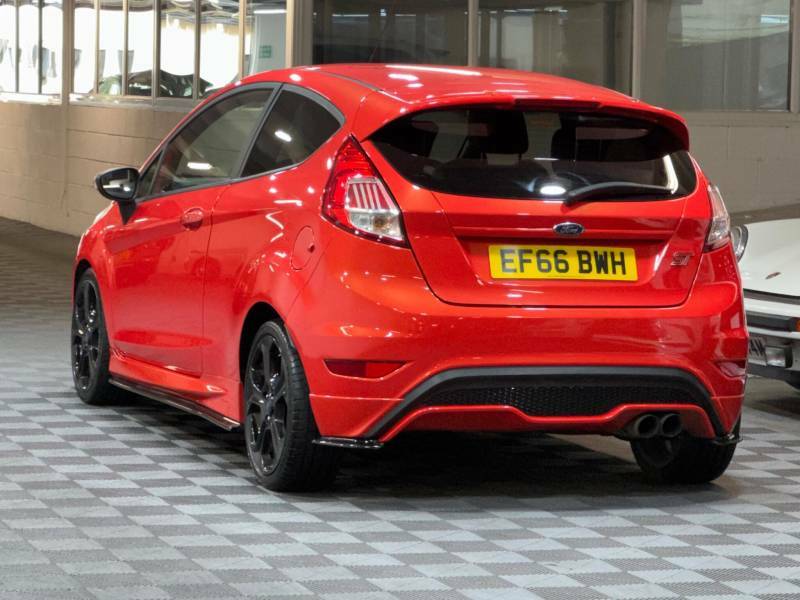 Ford Fiesta 1.6 Ecoboost St-3 - 2016 66 EF66BWH Orange #3