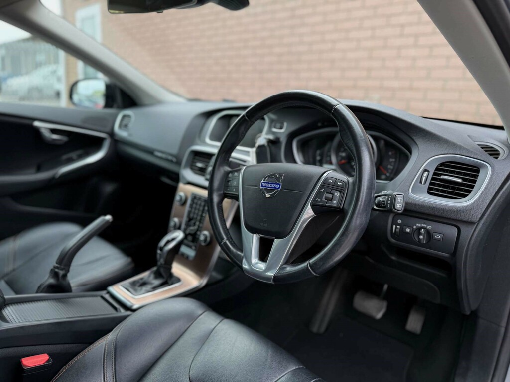 Volvo V40 Cross Country Cross Country Luxury Nav D2  #3