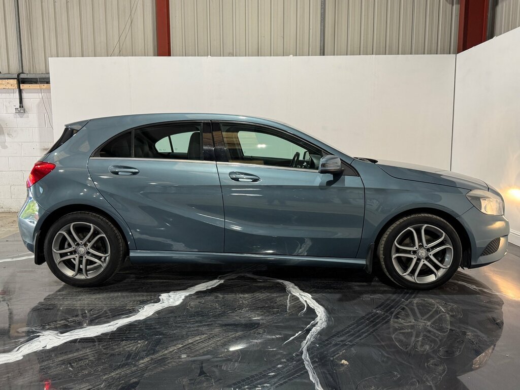 Mercedes-Benz A Class 1.6 A200 Blueefficiency Sport Hatchback Blue #5