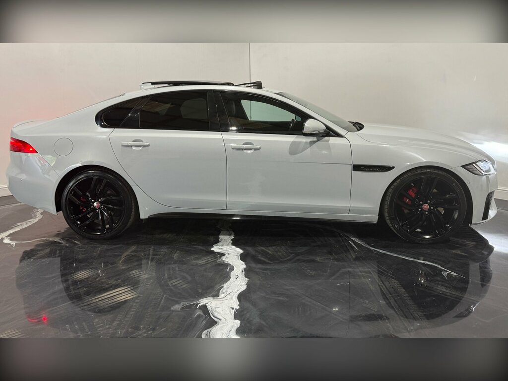 Jaguar XF 3.0D V6 S Saloon Euro 6 Ss 300 GU65AHX White #5