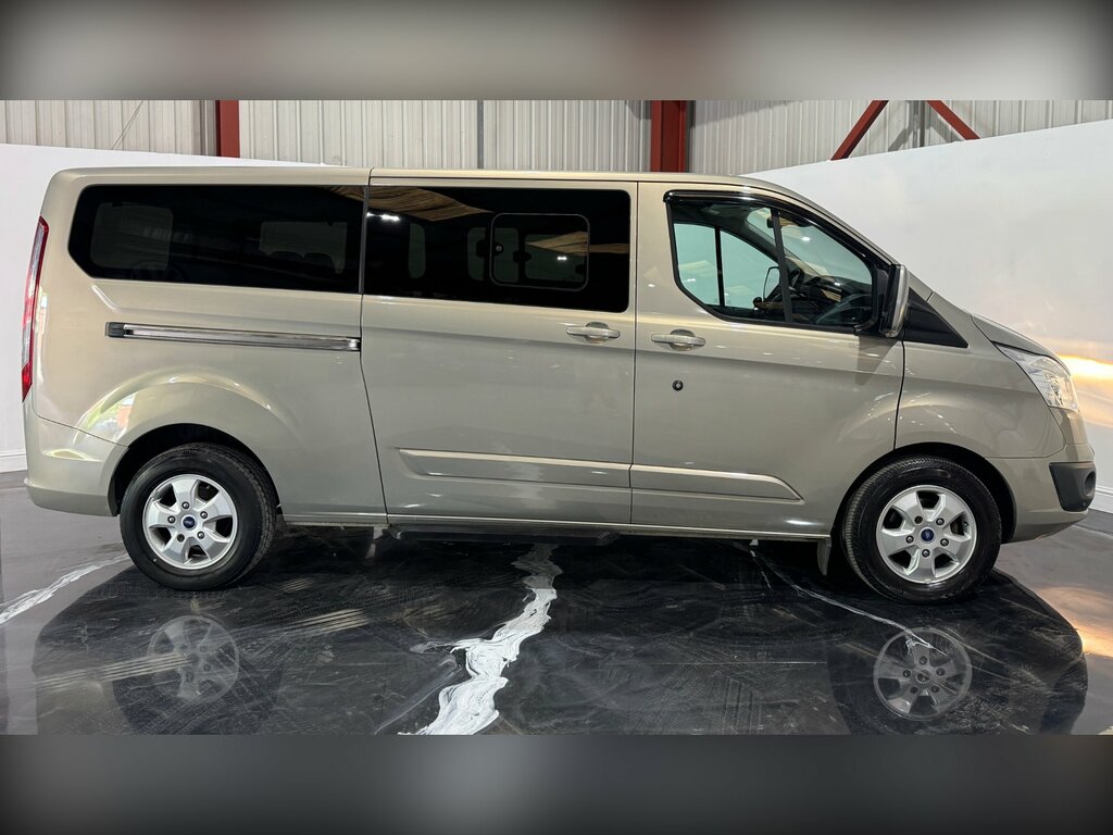 Ford Tourneo Custom 2.0 310 Ecoblue Titanium Minibus Double Cab Di Silver #4