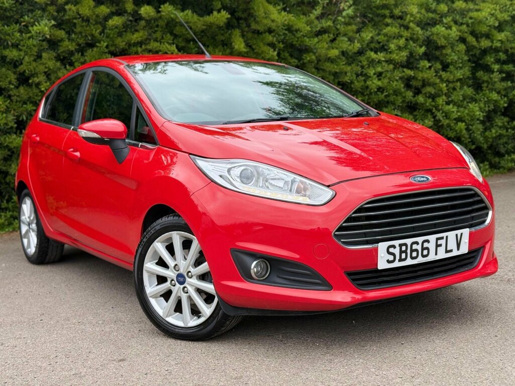 Ford Fiesta 1.0T Ecoboost Titanium Euro 6 Ss SB66FLV Red #3