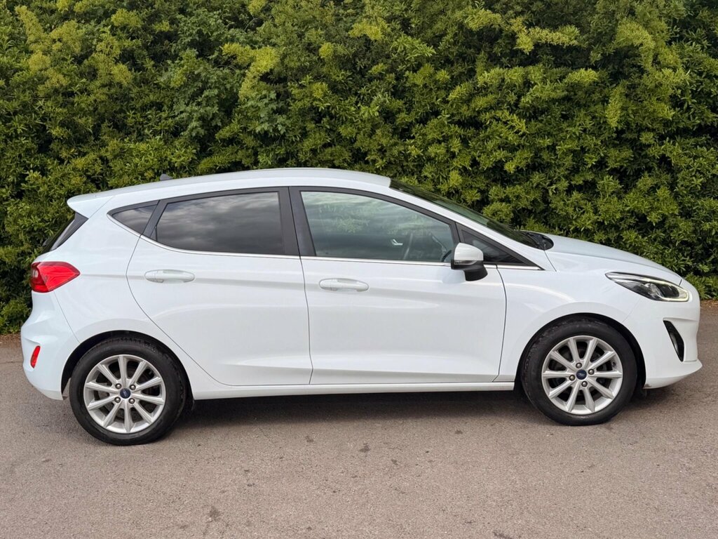Ford Fiesta 1.0T Ecoboost Titanium Euro 6 Ss AF67ZDT White #5