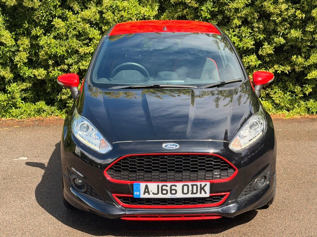 Ford Fiesta 1.0T Ecoboost St-line Euro 6 Ss AJ66ODK Black #2