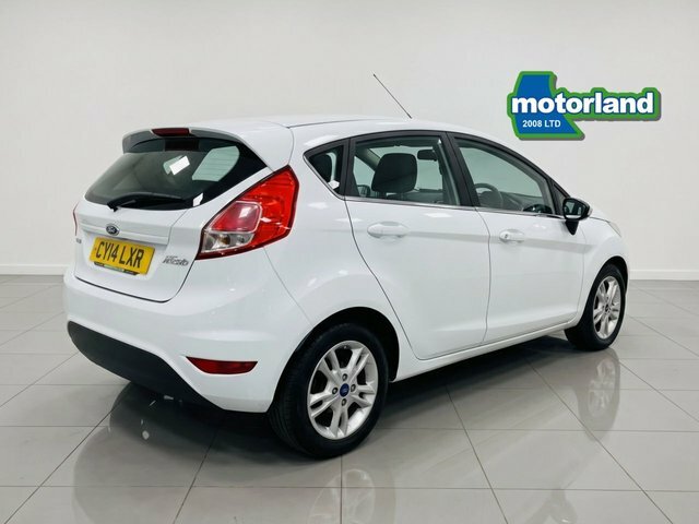 Ford Fiesta Ecoboost Zetec Hatchback CY14LXR White #6