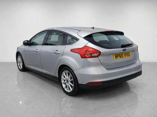 Ford Focus Ecoboost Zetec Hatchback BP65VVG Silver #4