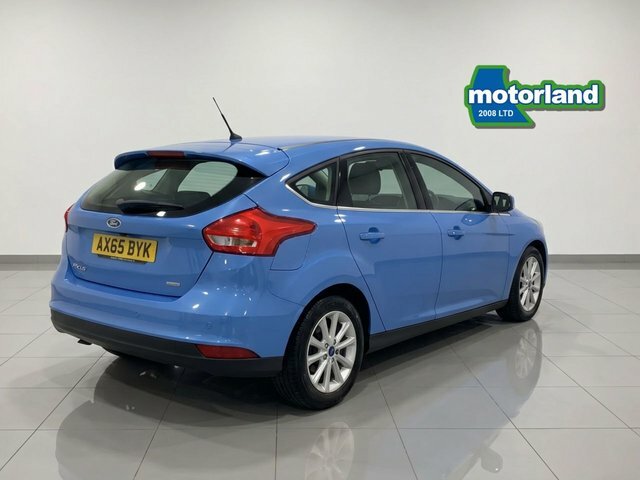 Ford Focus Ecoboost Titanium Hatchback AX65BYK Blue #6