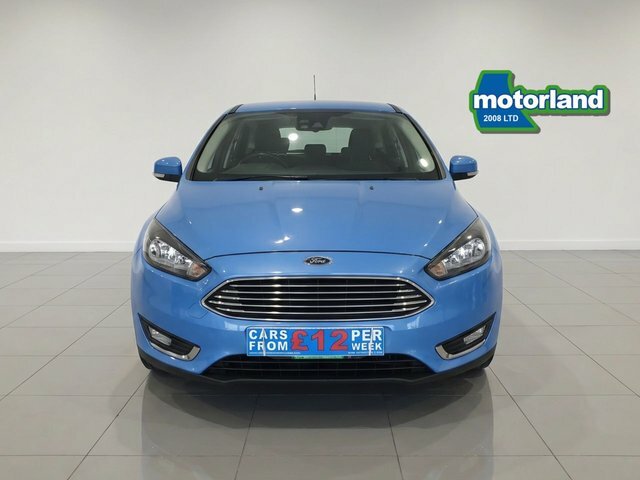 Ford Focus Ecoboost Titanium Hatchback AX65BYK Blue #2