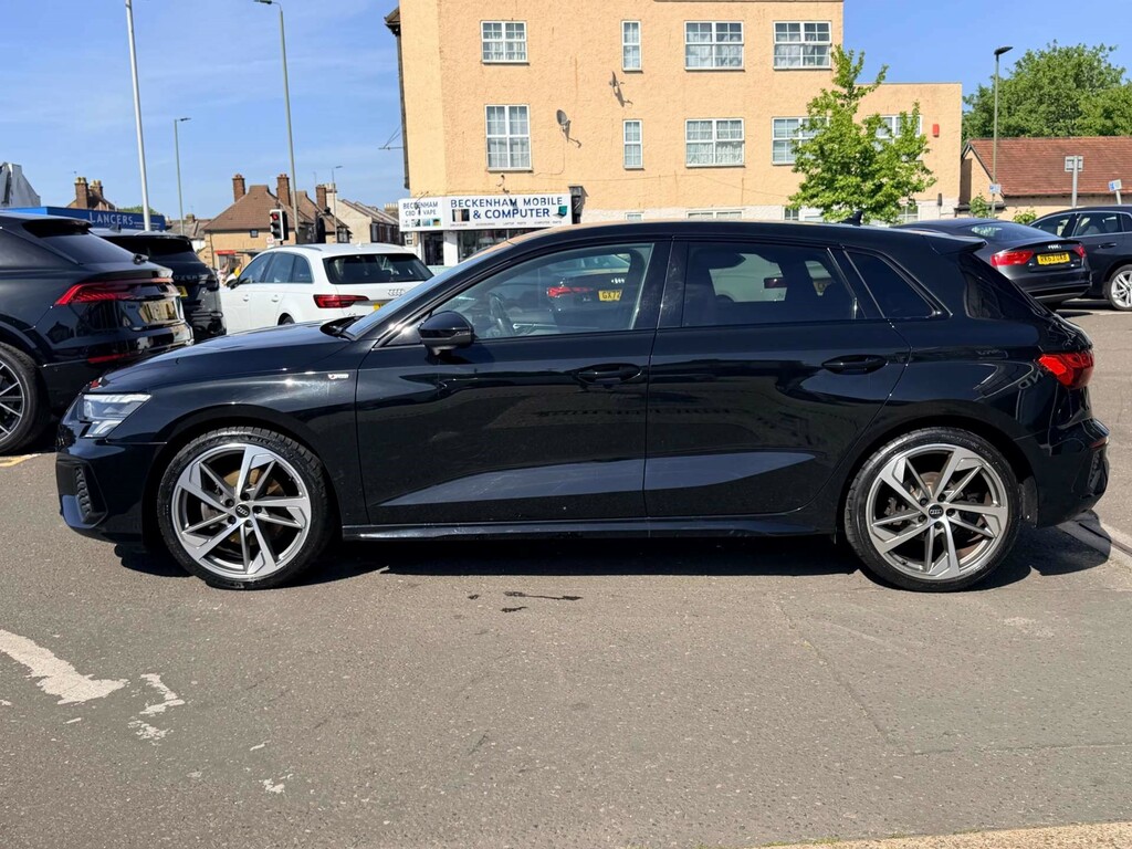 Audi A3 Black Edition 35 Tfsi Mhev Sa RO73KJF #6