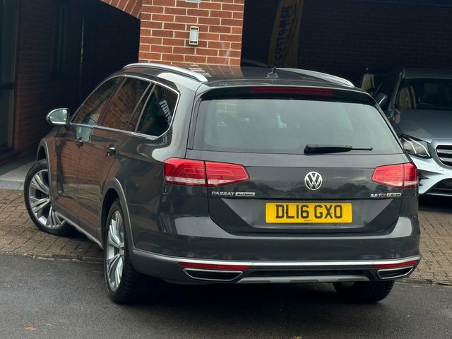Volkswagen Passat Alltrack 2016 2.0 Tdi Bluemotion Tech Alltrack Dsg 4Motion Grey #3
