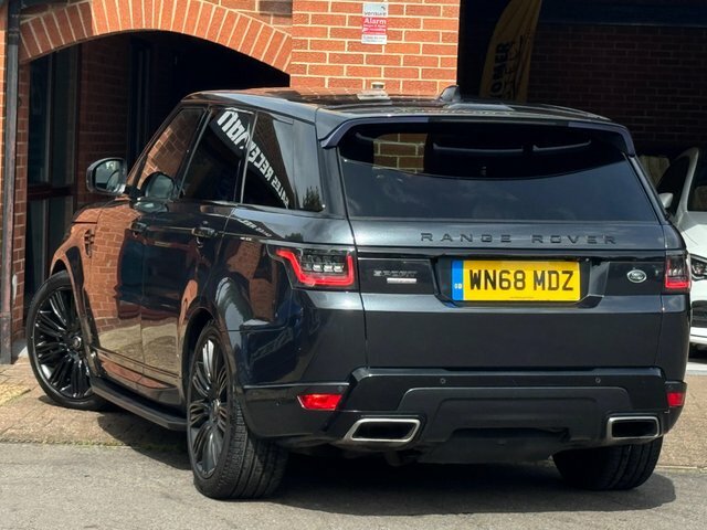 Land Rover Range Rover Sport 2018 3.0 Sd V6 Dynamic 4Wd Euro WN68MDZ Black #3