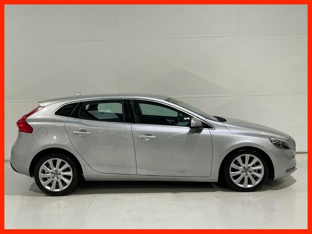 Volvo V40 1.6 D2 Se Lux Hatchback Powershift Euro Silver #2