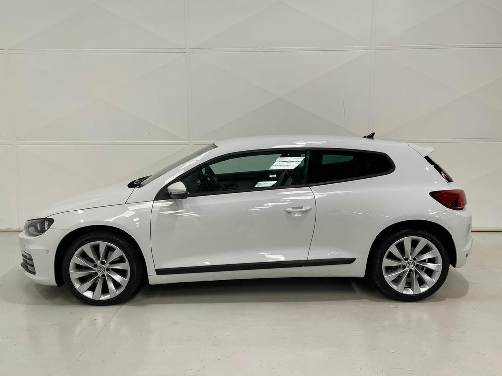 Volkswagen Scirocco 2.0 Tsi Bluemotion Tech Gt Hatchback Ds WG15LMY White #6