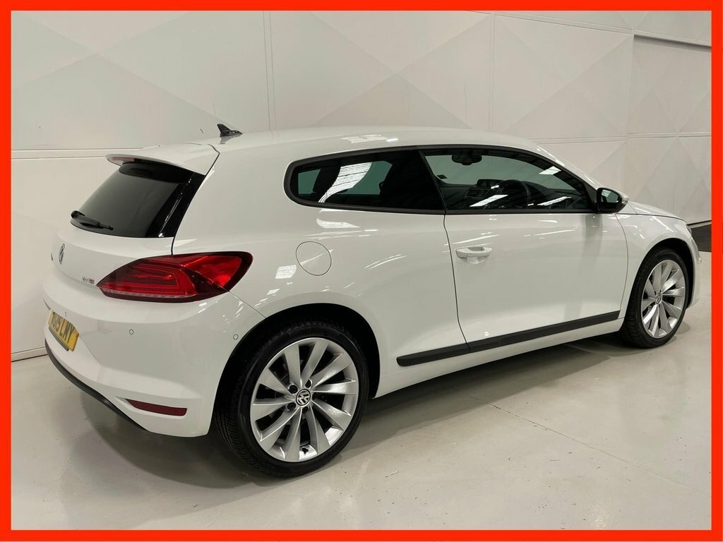 Volkswagen Scirocco 2.0 Tsi Bluemotion Tech Gt Hatchback Ds WG15LMY White #3