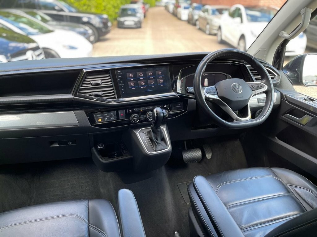 Volkswagen Caravelle Executive Silver #23