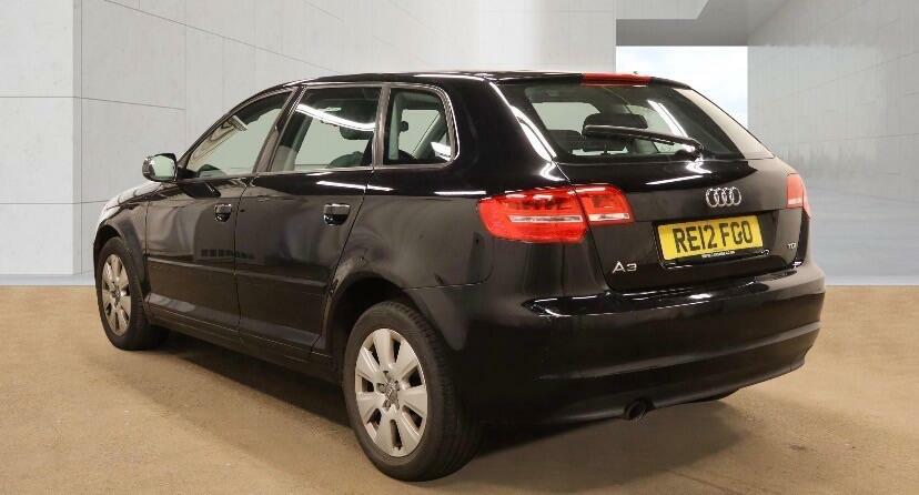 Audi A3 1.6 Tdi Sportback Euro 5 Ss Black #3