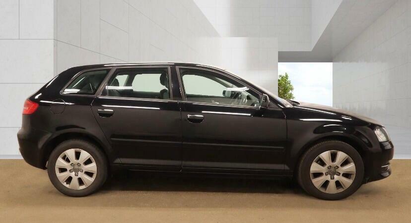 Audi A3 1.6 Tdi Sportback Euro 5 Ss Black #5