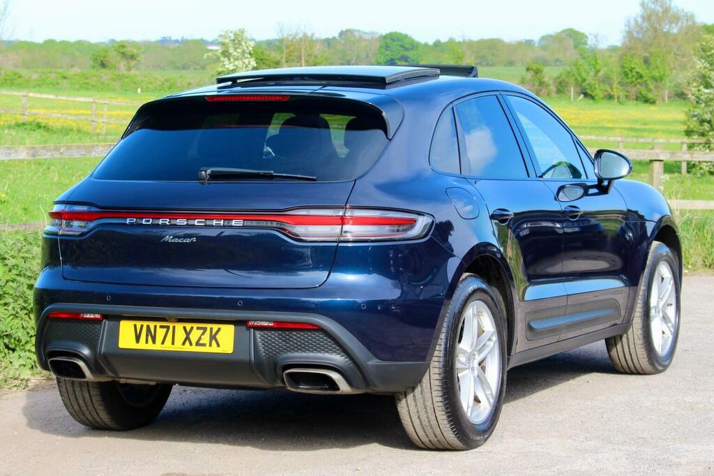 Porsche Macan 2.0T Pdk 4Wd Euro 6 Ss VN71XZK Blue #2