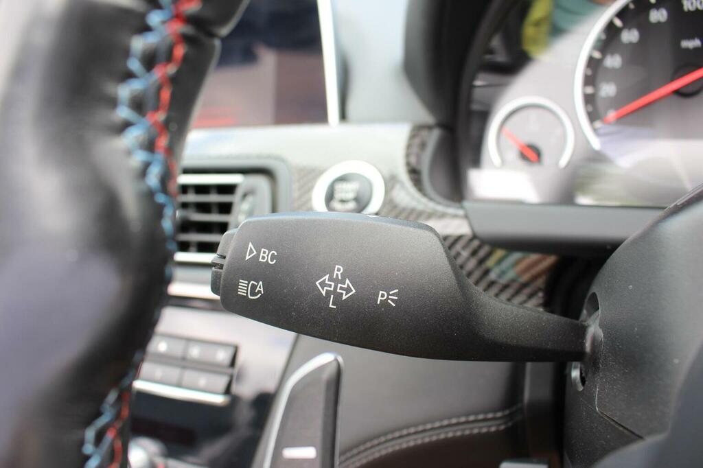 BMW M6 M6 Auto White #57
