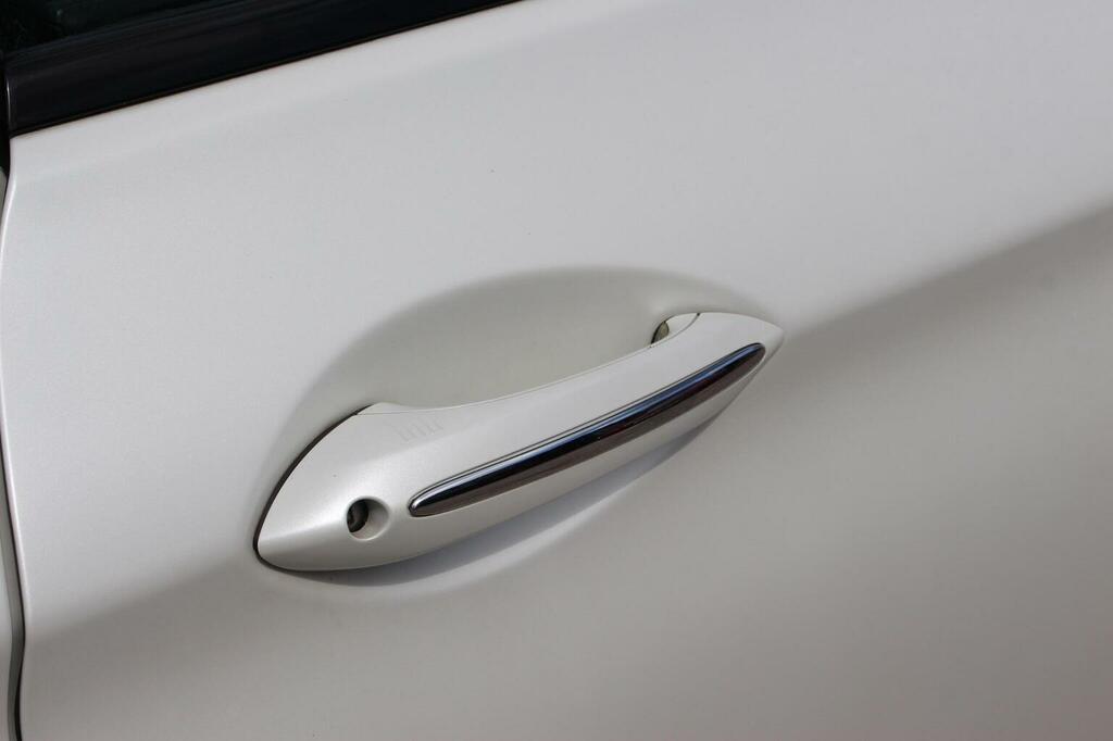 BMW M6 M6 Auto White #29
