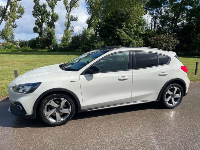 Ford Focus 1.0 Ecoboost 125 Active - 2019 69 OV69LMF White #4