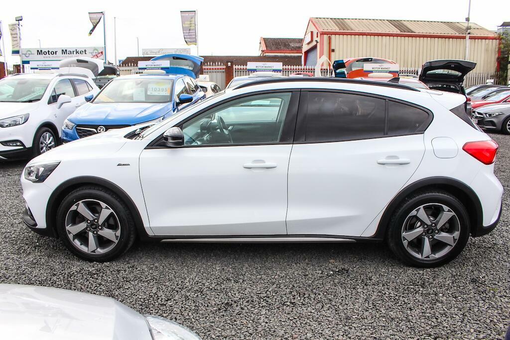 Ford Focus 1.0T Ecoboost Active Euro 6 Ss MM68ZRF White #4