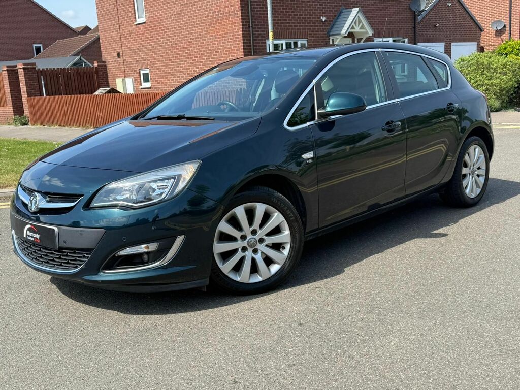 Vauxhall Astra 2.0 Cdti Ecoflex Elite Hatchback BK64NDE Green #2