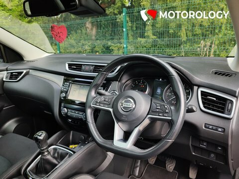 Nissan Qashqai 1.2 Dig-t N-connecta DS18LKP Black #3