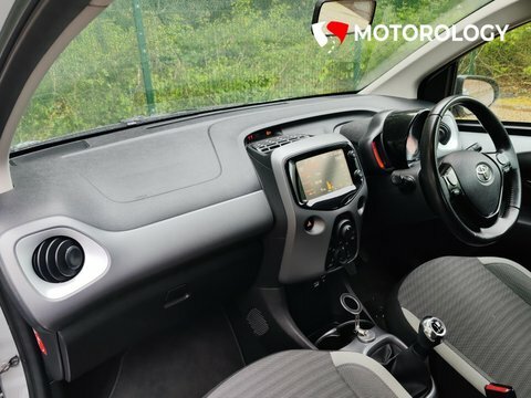 Toyota Aygo 1.0 Vvt-i X-play WR68FDU Silver #6