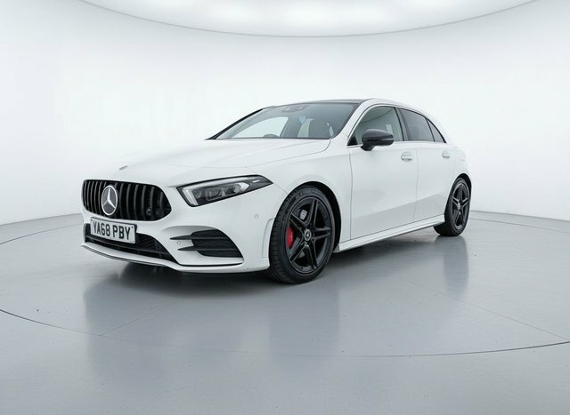 Mercedes-Benz A Class A180 Amg Line Premium RJ68PBY White #3