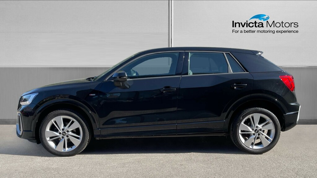 Audi Q2 S Line GF72RZB Black #6