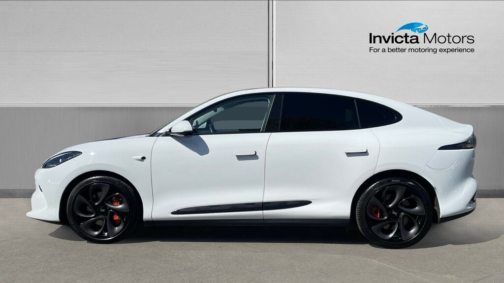 MG IM6 Launch Edition LD75NFP White #6