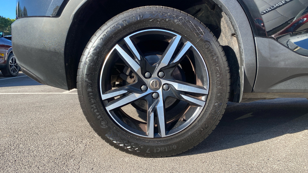 Volvo XC40 R Design Geartronic LR21WVZ Black #6