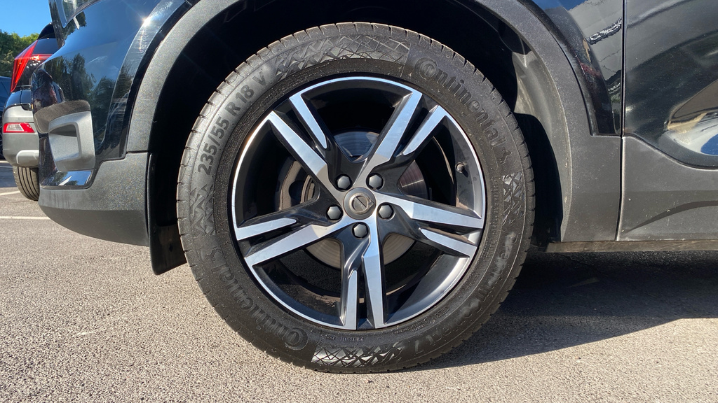 Volvo XC40 R Design Geartronic LR21WVZ Black #4