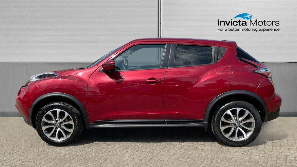 Nissan Juke Tekna Red #6