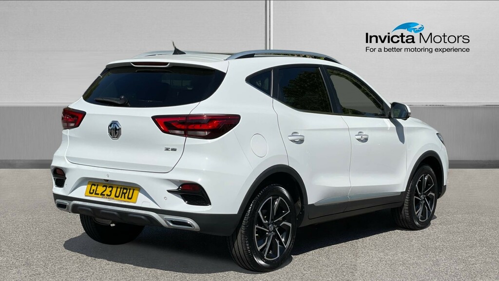 MG ZS Exclusive GL23URU White #3