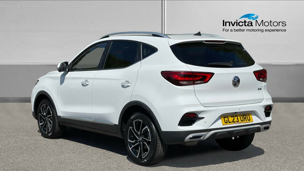 MG ZS Exclusive GL23URU White #5
