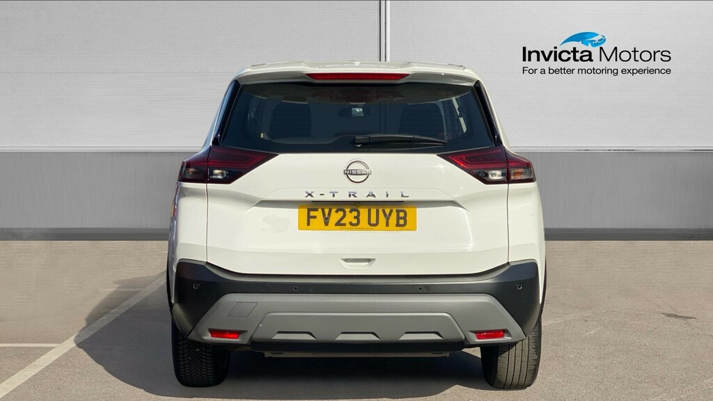 Nissan X-Trail Acenta Premium FV23UYB White #4