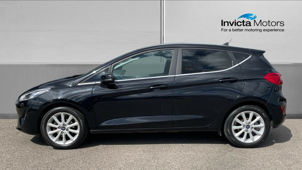 Ford Fiesta Titanium Black #6