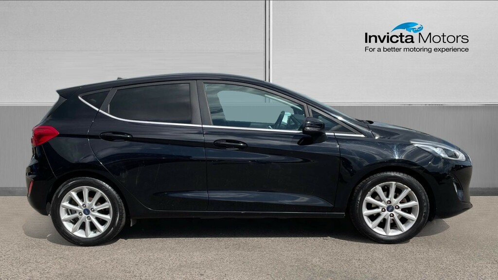 Ford Fiesta Titanium Black #2
