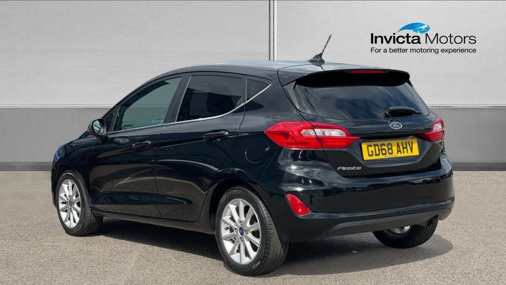 Ford Fiesta Titanium Black #5