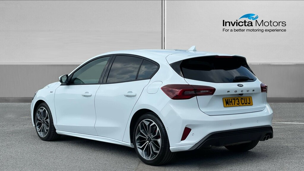 Ford Focus St-line X MH73CUJ White #5