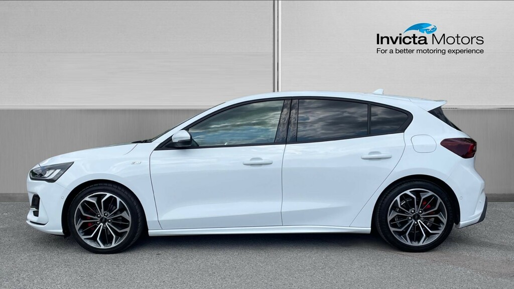 Ford Focus St-line X MH73CUJ White #6