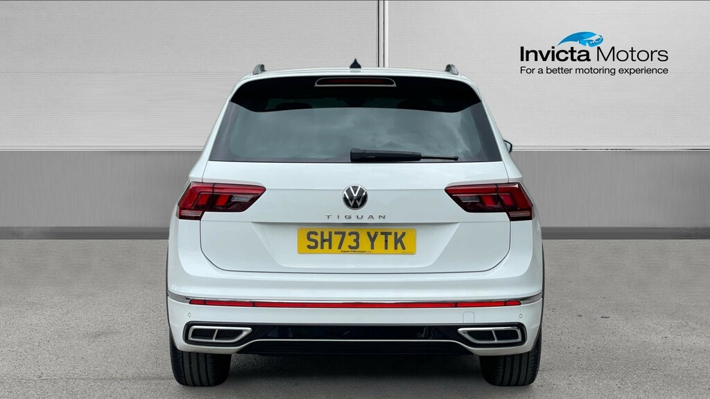 Volkswagen Tiguan R-line Edition SH73YTK White #4